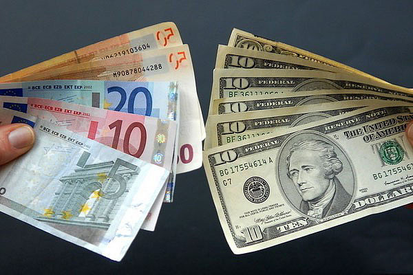 欧元兑美元汇率第二季度有近10%下行空间