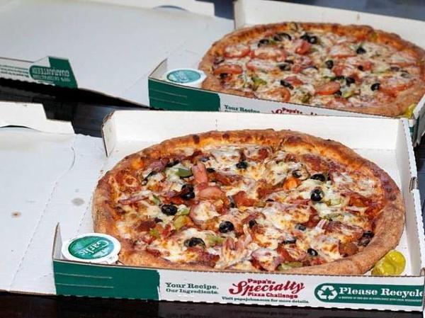 曾经用 10,000 个比特币买披萨的程序员今天带着比特币回来了