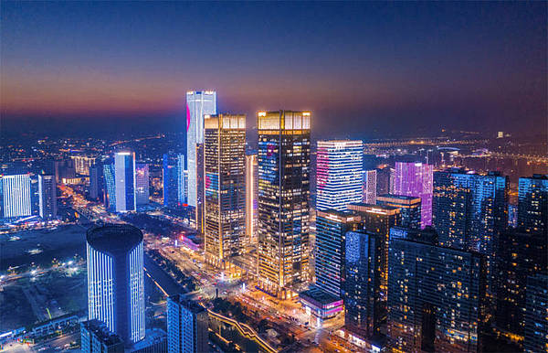 十年大成丨未来科技城百万方超级综合体完成最后一块拼图