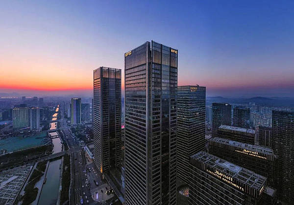 十年大成丨未来科技城百万方超级综合体完成最后一块拼图