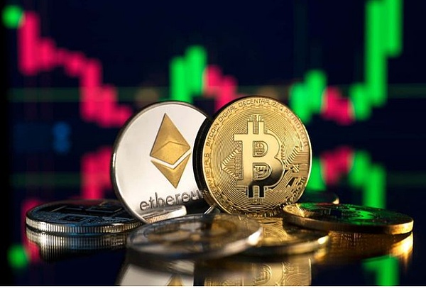 传奇交易员 Peter Brandt 分享新的比特币目标  ETH 价格飙升 10%