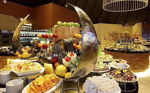 使用MoonBank Visa卡品味世界美食