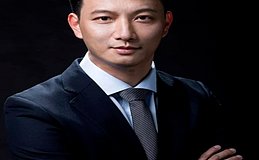 不亂於心，不困於情，運籌帷幄之中，方能決勝千里之外。弱水三千，只取一瓢，取己所需，不貪婪，不好戰，收放自如，穩操勝券，纔是智者的投資方式