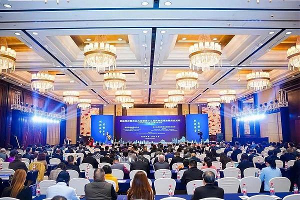 72016ad2c41d4c7593c4fb80c7755d2b~tplv-tt-origin-web:gif.jpeg?_iz=58558&from=article.pc_detail&lk3s=953192f4&x-expires=1734076022&x-signature=WBW9U%2BcGTUor%2BivY1VniQ4kDcOE%3D