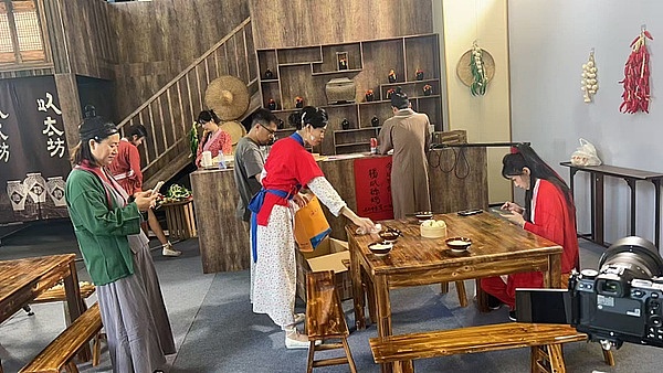 《以太坊》：一部要拍到天荒地老的古装短剧
