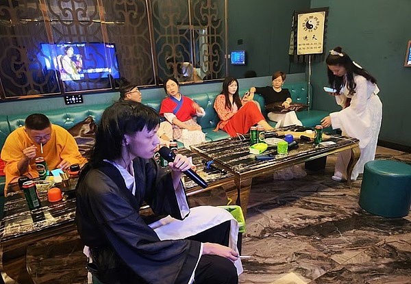 《以太坊》：一部要拍到天荒地老的古装短剧