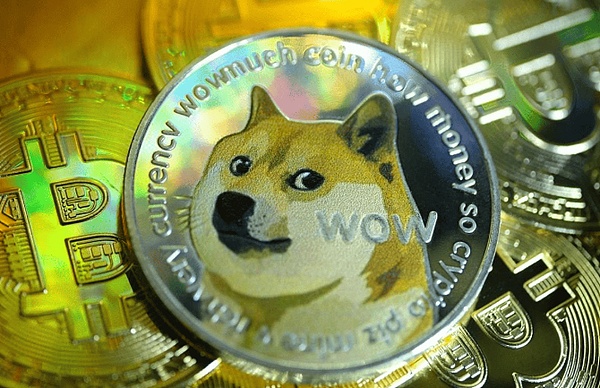 DOGE跌破关键支撑、山寨币季节指数下滑：短期回调与波动仍在
