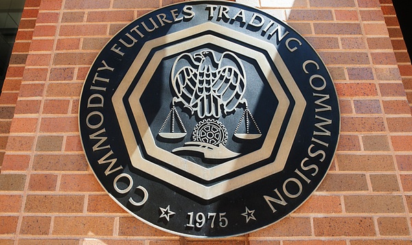 CFTC 携手纳斯达克：币圈将迎 “地震级” 巨变？