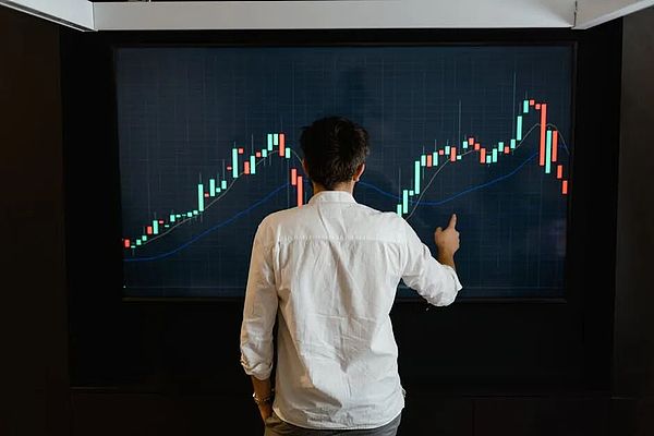 WLFI 代币热度升温：利好新机遇还是泡沫陷阱？