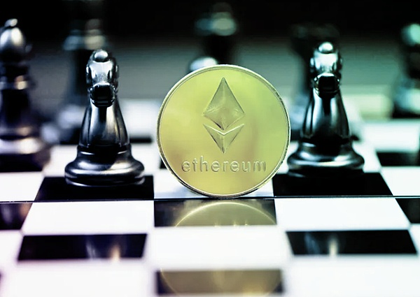 ETH 刚守住支撑、XRP 已悄悄开启超车模式---市场或掀疯狂反弹