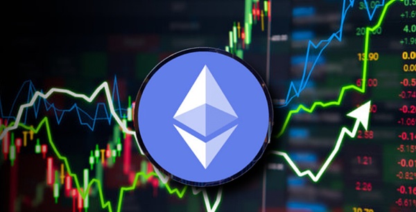 总市值涨0.77% 钱包却缩水 STRK、MNT暴跌 BTC震荡、ETH受压 币圈还得磨多久