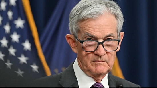 鲍威尔一开口 币圈血雨再起 BTC跌破11万 ETH同步下挫 后市该如何布局