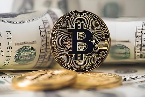 杰恩Crypto：多头信心受挫?比特币以太坊双双承压下行（11.12分析）