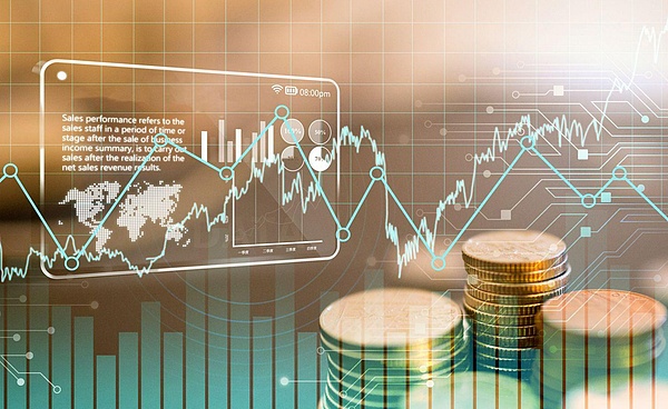 比特币ETF熬了10年、山寨币半年就上岸？华尔街惊天变革始末