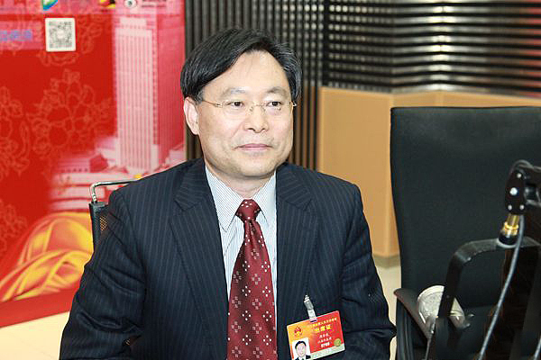 央行营管部主任周学东在两会上建言加强比特币监管