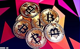 由於特朗普有極大概率成爲下一任美國總統，市場普遍認爲其將會在本次演講中透露更詳細的關於加密貨幣的政策指引。
