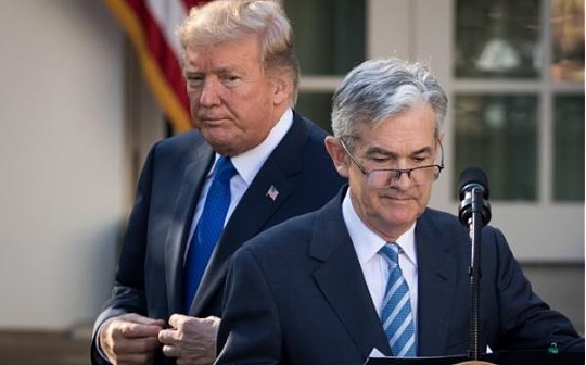 特朗普批评鲍威尔玩弄政治 BTC和ETH谷歌热度转好