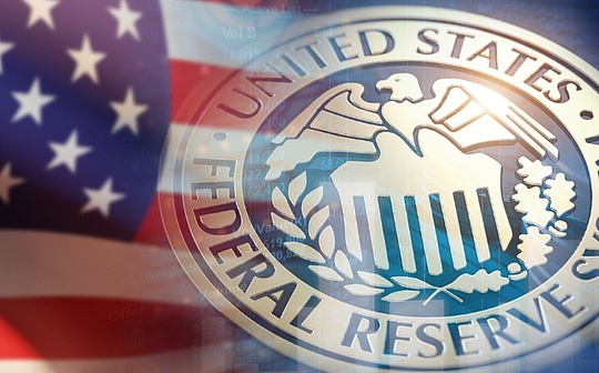 Fed keeps interest rates unchanged UK plans to introduce bank crypto exposure restrictions feature image
