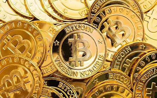 image Steak 'n Shak establishes strategic BTC reserves as BTC falls below $110,000.